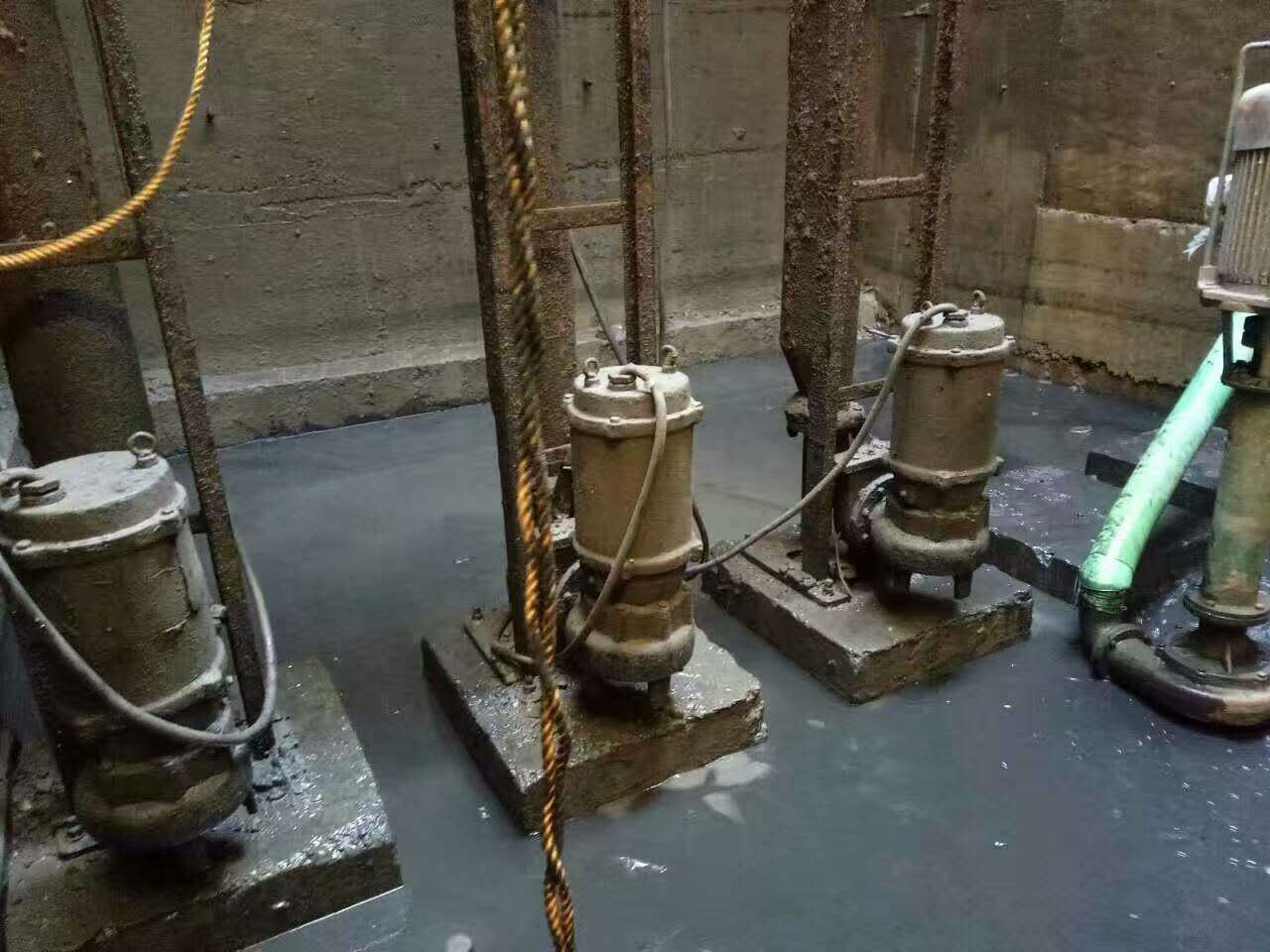 九台污水池清理